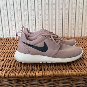 Nike Women's Rose Pink and Black Sneakers
